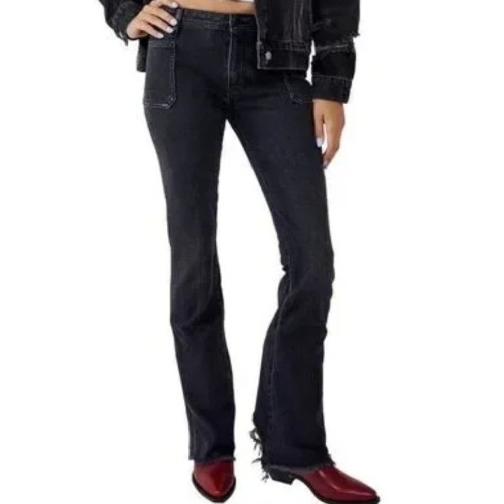 NEW We The Free Izzy Flare Leg Raw Hem‎ Jeans Size 29